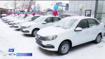 Пострадавшим на производстве жителям Башкирии вручили ключи от новых автомобилей | ГТРК «Башкортостан»