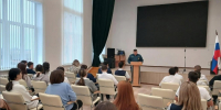 В рамках Всероссийской акции «Безопасность детства" сотрудники Главного управления МЧС России по Республике Башкортостан совместно с представителями комиссии по делам несовершеннолетних провели открытый урок по вопросам пожарной безопасности - ГУ МЧС России по РБ