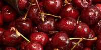 cherry-drops-water-close-up-arrangement-berries-background-fresh-harvest-juicy-cherries-pie-juice-ingredient - News102.Ru