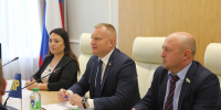 Иван Сухарев обсудил проблемы людей труда с представителями старшего поколения - ЛДПР