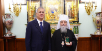 Глава Башкортостана Р.ХАБИРОВ поздравил митрополита НИКОНА с 75-летием и наградил Орденом Г.Аксакова - Уфимская Епархия