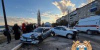 В ДТП на проспекте Салавата Юлаева в Баймаке пострадали три человека - Комсомольская правда