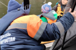 Заглох мотор на лодке: спасатели помогли рыбакам на Павловском водохранилище в Башкирии