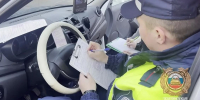 В Башкирии сотрудники ГАИ задержали автоледи с поддельными правами - Башинформ