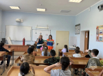 Занятие с детьми в пришкольном лагере в Уфимском районе