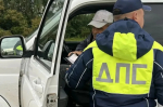 На крупные трассы в Башкирии вышли десятки полицейских: они выявляют опасных нарушителей